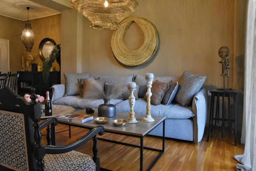 Pepromeno Luxury Apartment In The City Center Kalamata Exterior foto